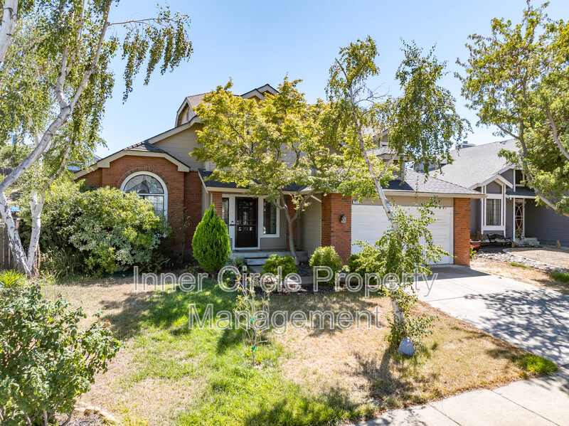 512 Bluerock Drive – photo 2