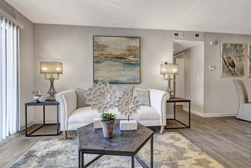 Residences at West Mint – photo 4