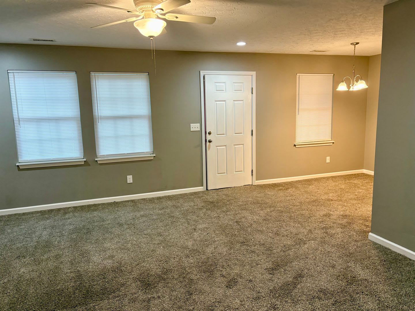 Two Bedroom Condo For Rent – photo 4