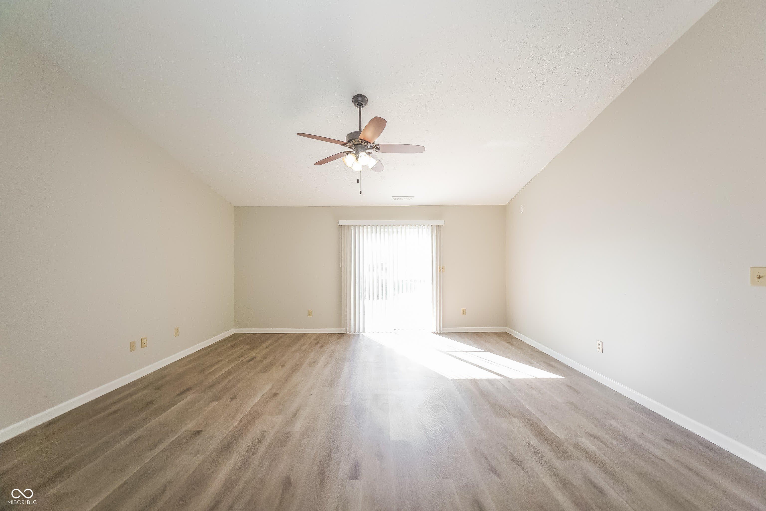 8531 Gold Rush Way – photo 4