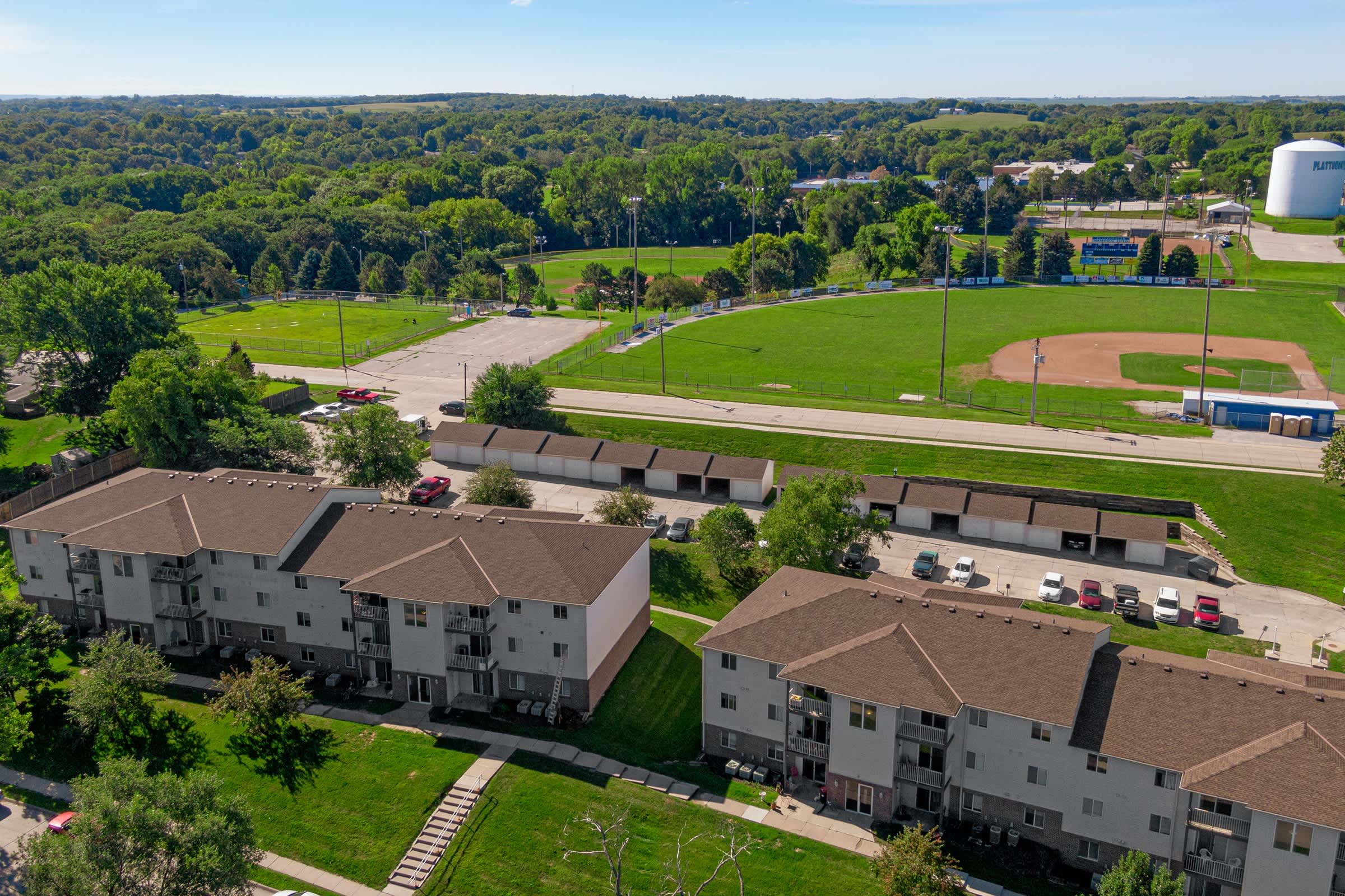 Parkview Apartments – photo 1