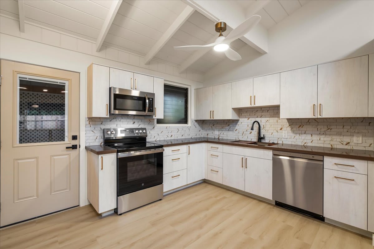 3567 Baldwin Avenue – photo 5