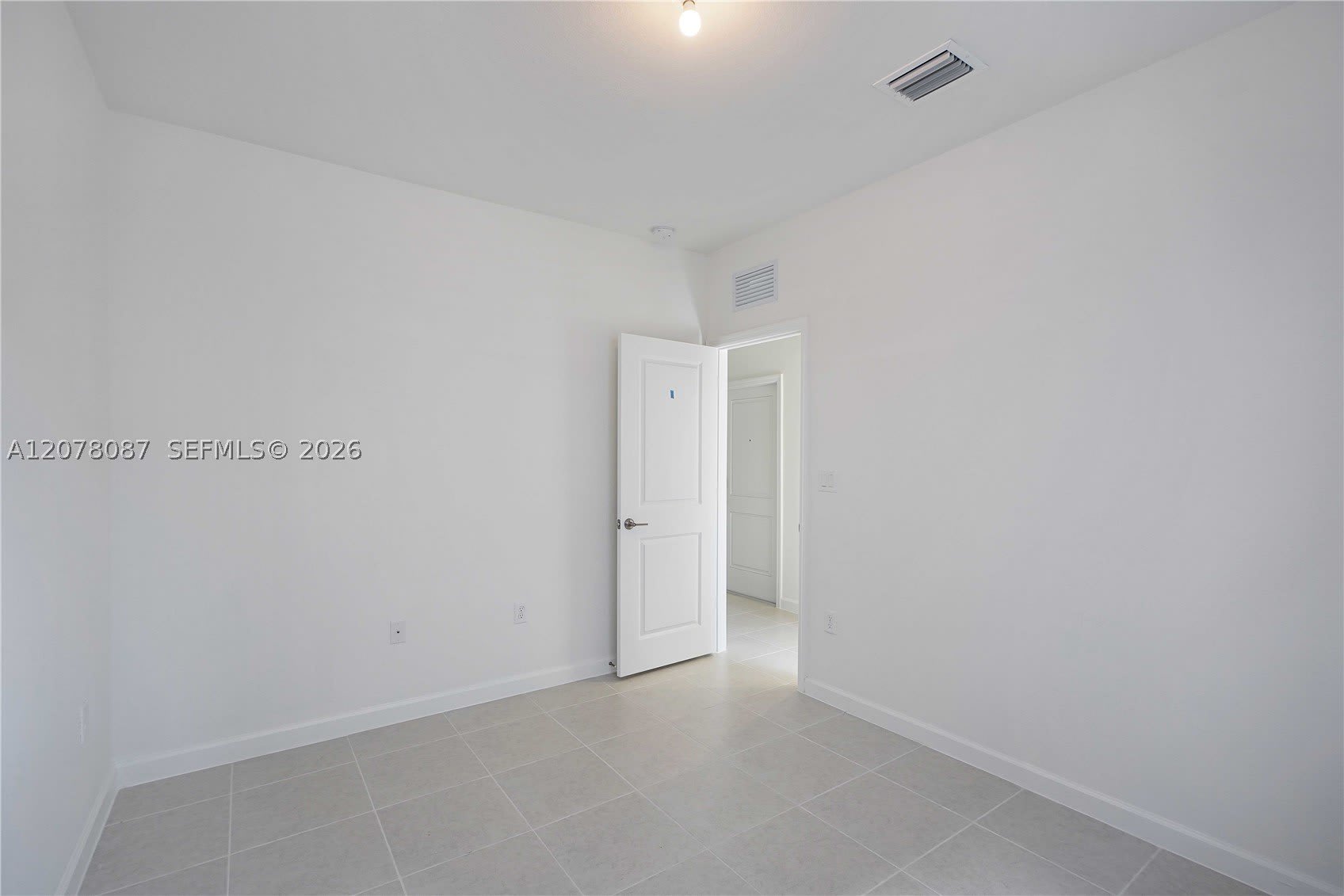 18672 SW 136TH CT – photo 5