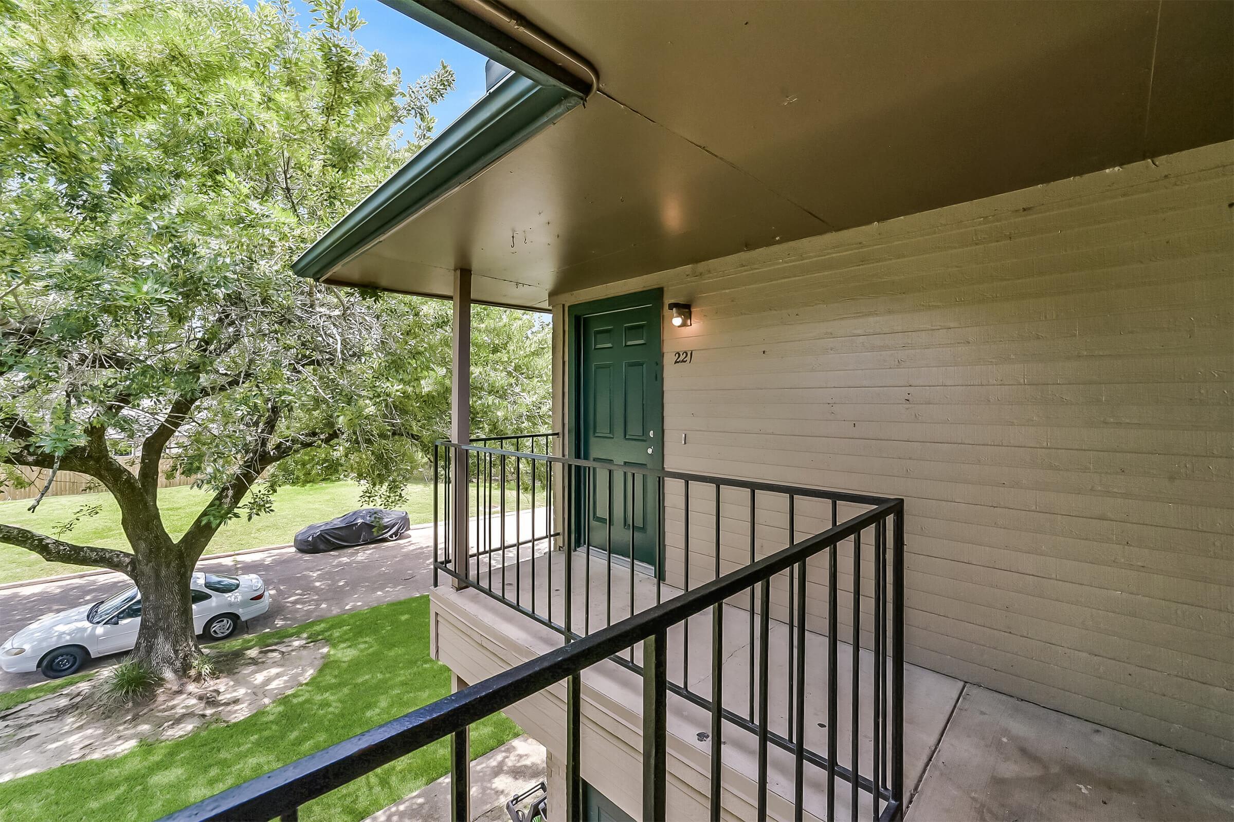 Spring Hill Village – photo 4