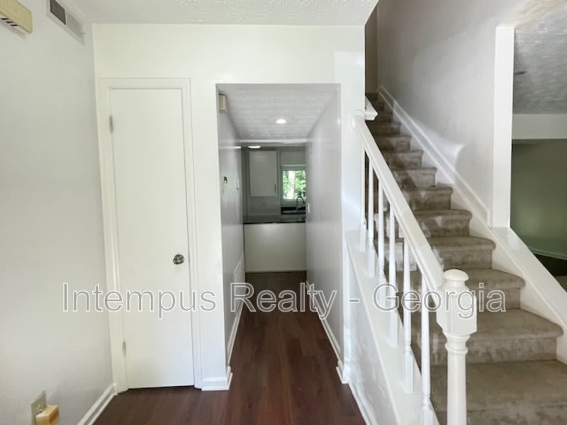 10440 Virginia Pine Ln – photo 2