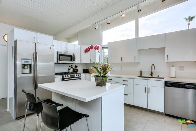 688 E Spencer Drive – photo 3