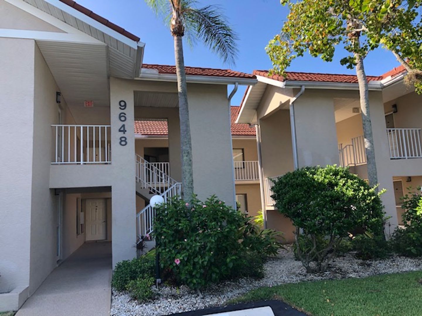 Spacious 2BR/2BA Condo in Villages of Ascot – photo 1