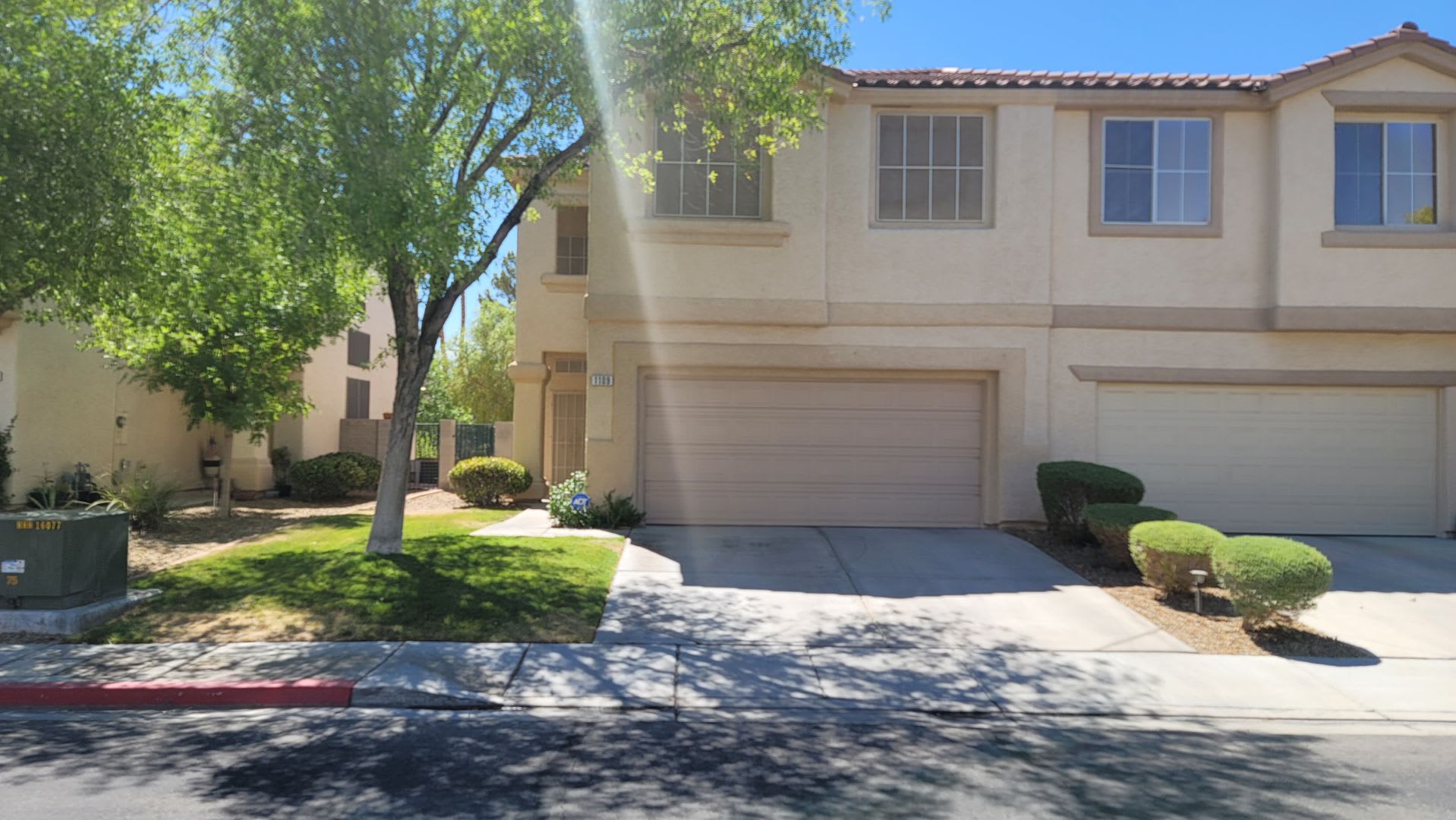 1109 Scenic Crest Dr // Seven Hills Townhome available for rent – photo 4