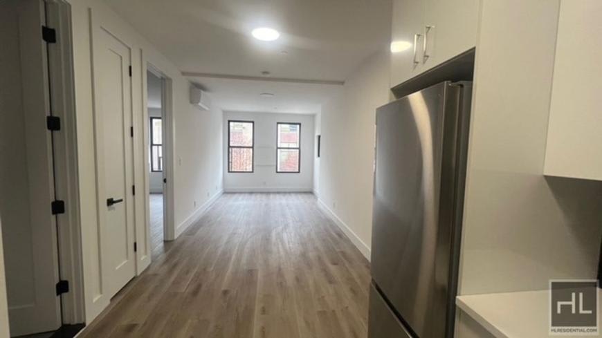 902 ROGERS AVENUE – photo 3