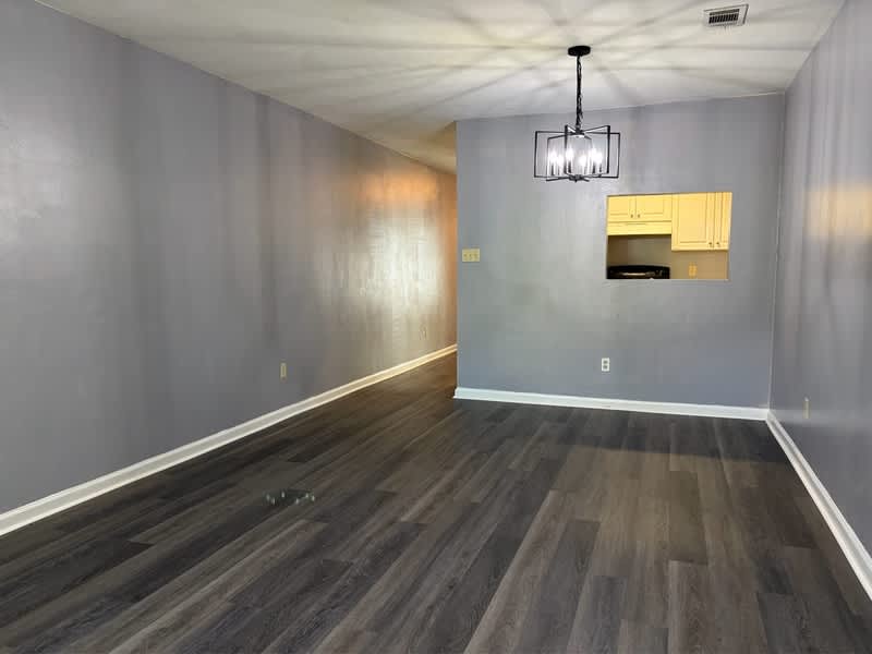 902 Tomahawk Ct. – photo 4