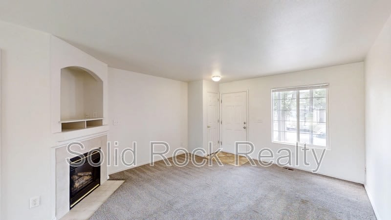 4950 Universal Heights – photo 3