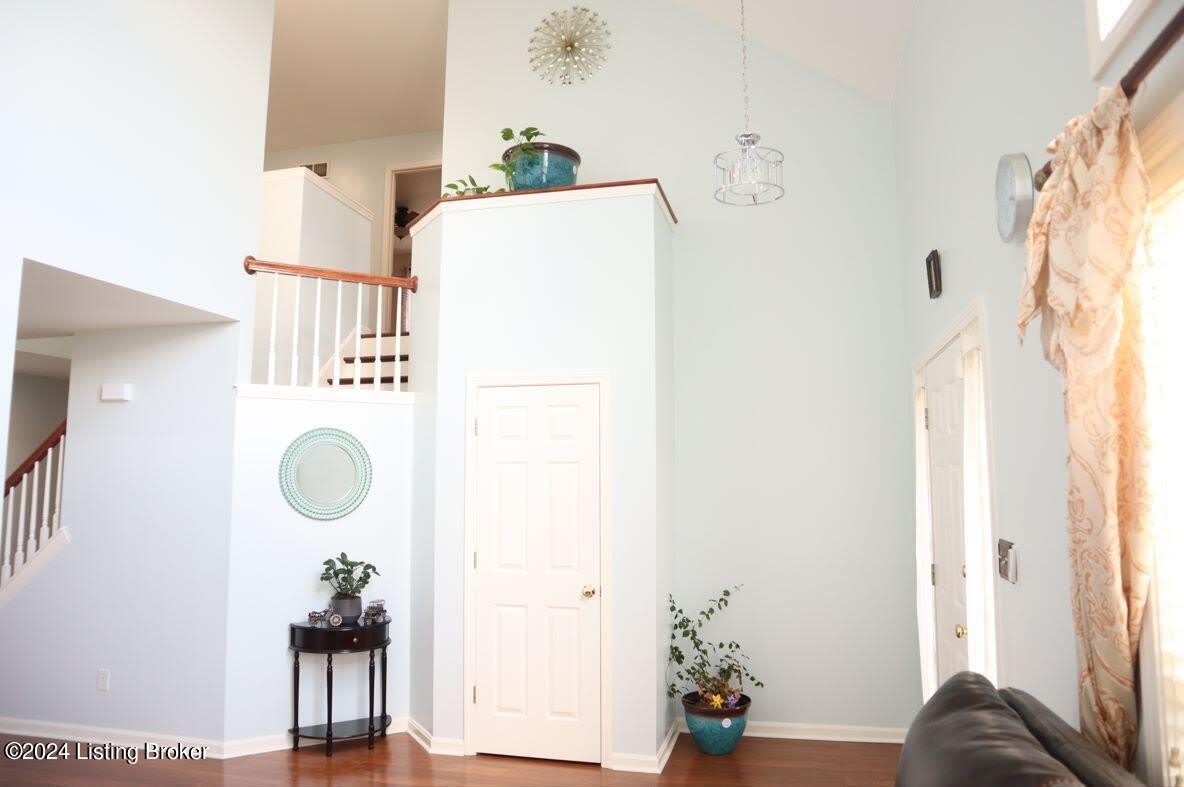 10129 Spring Gate Dr – photo 4