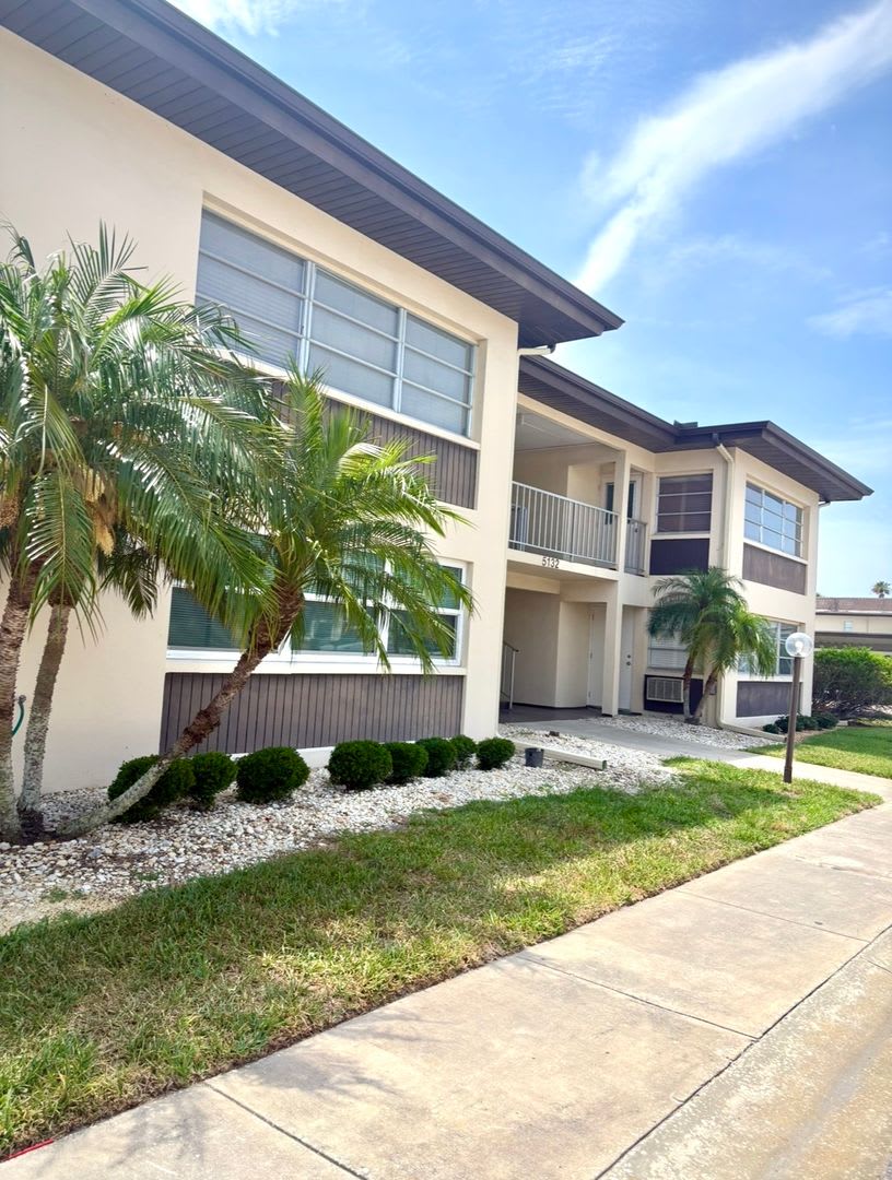 Gulf Harbor Condo Living – photo 1