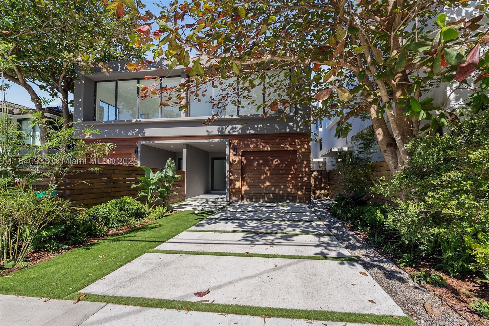 2984 Coconut Ave – photo 1