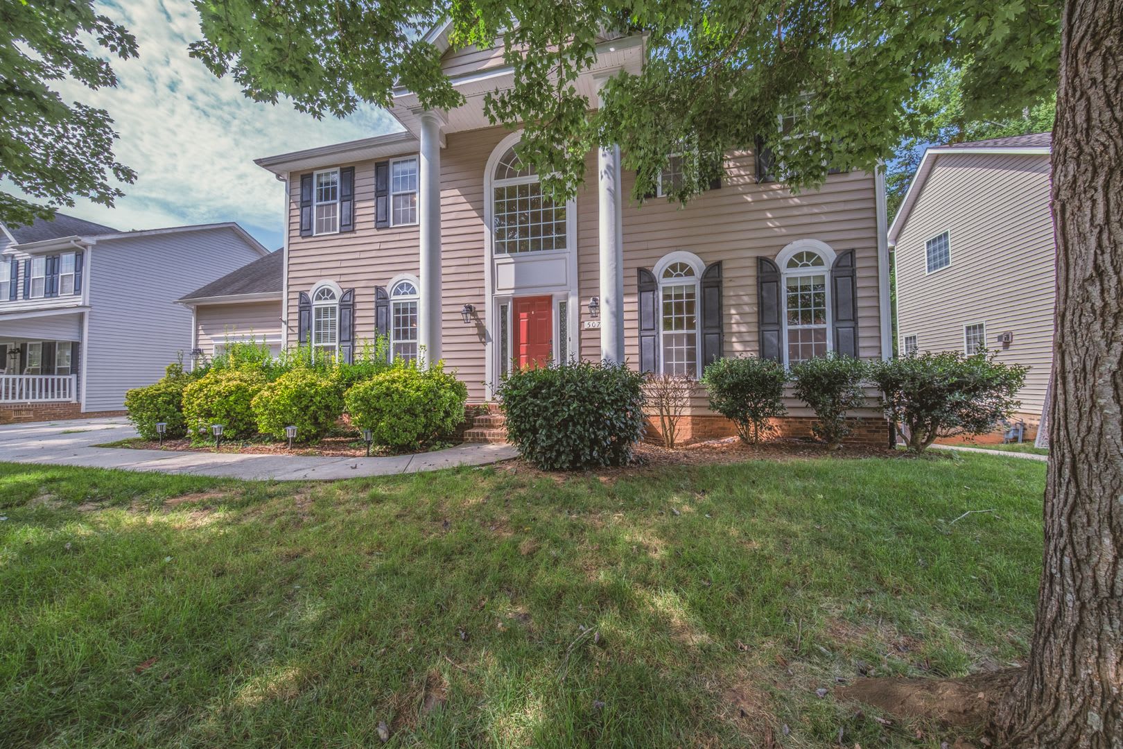Spacious 4BR/4BA Home with Bonus Room & Flexible 5th Bedroom Option – photo 3