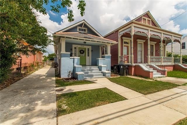 1526 DANTE Street – photo 2