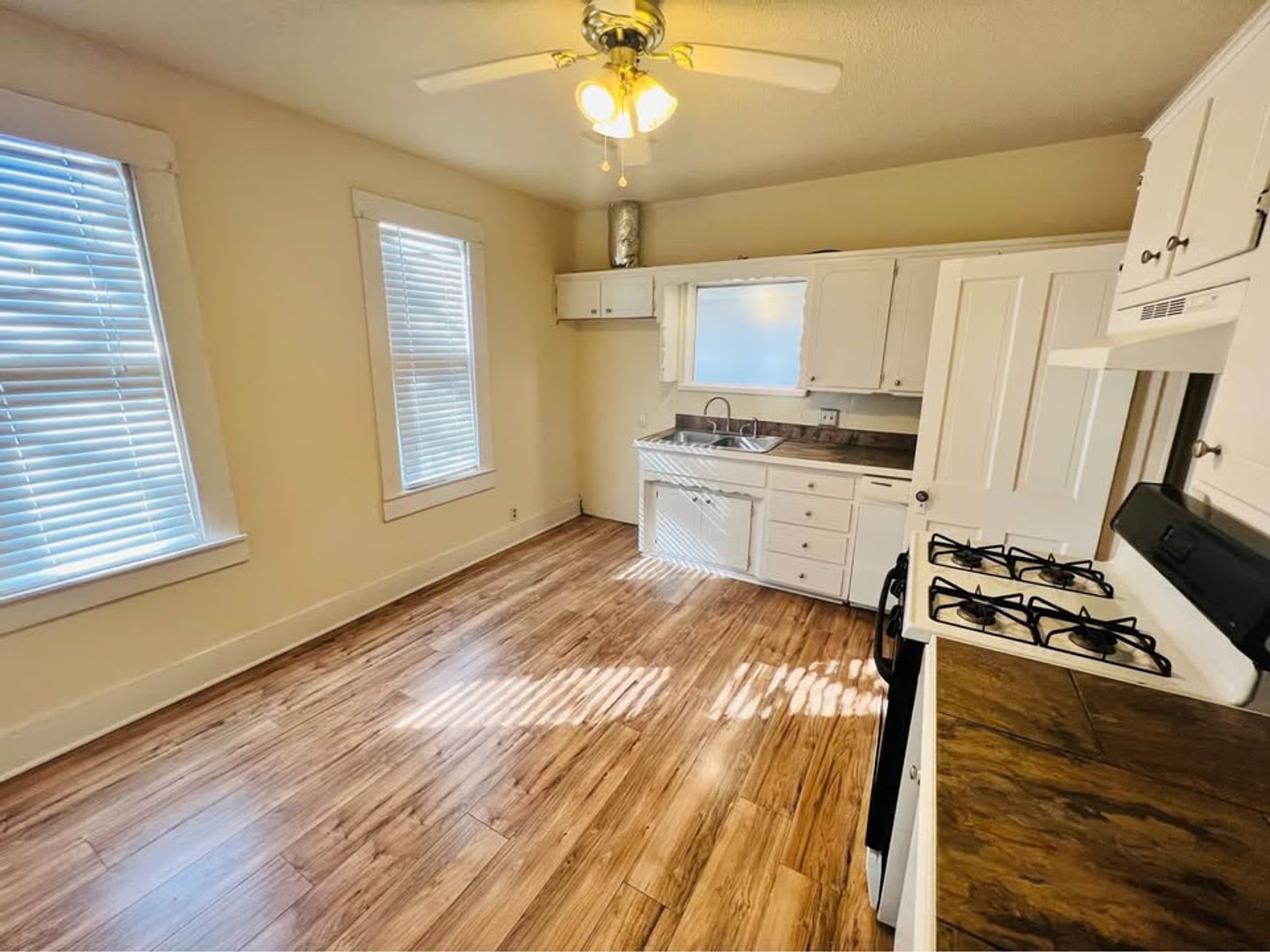 2 bed 1 bath house – photo 3