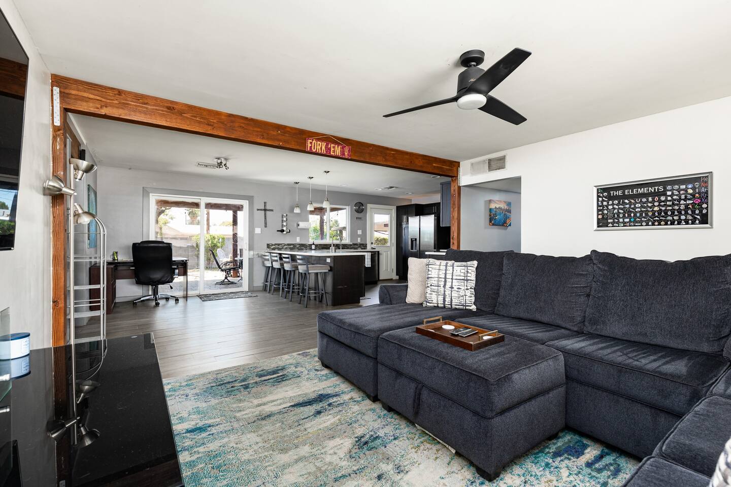 1624 S. Parkside Drive – photo 1