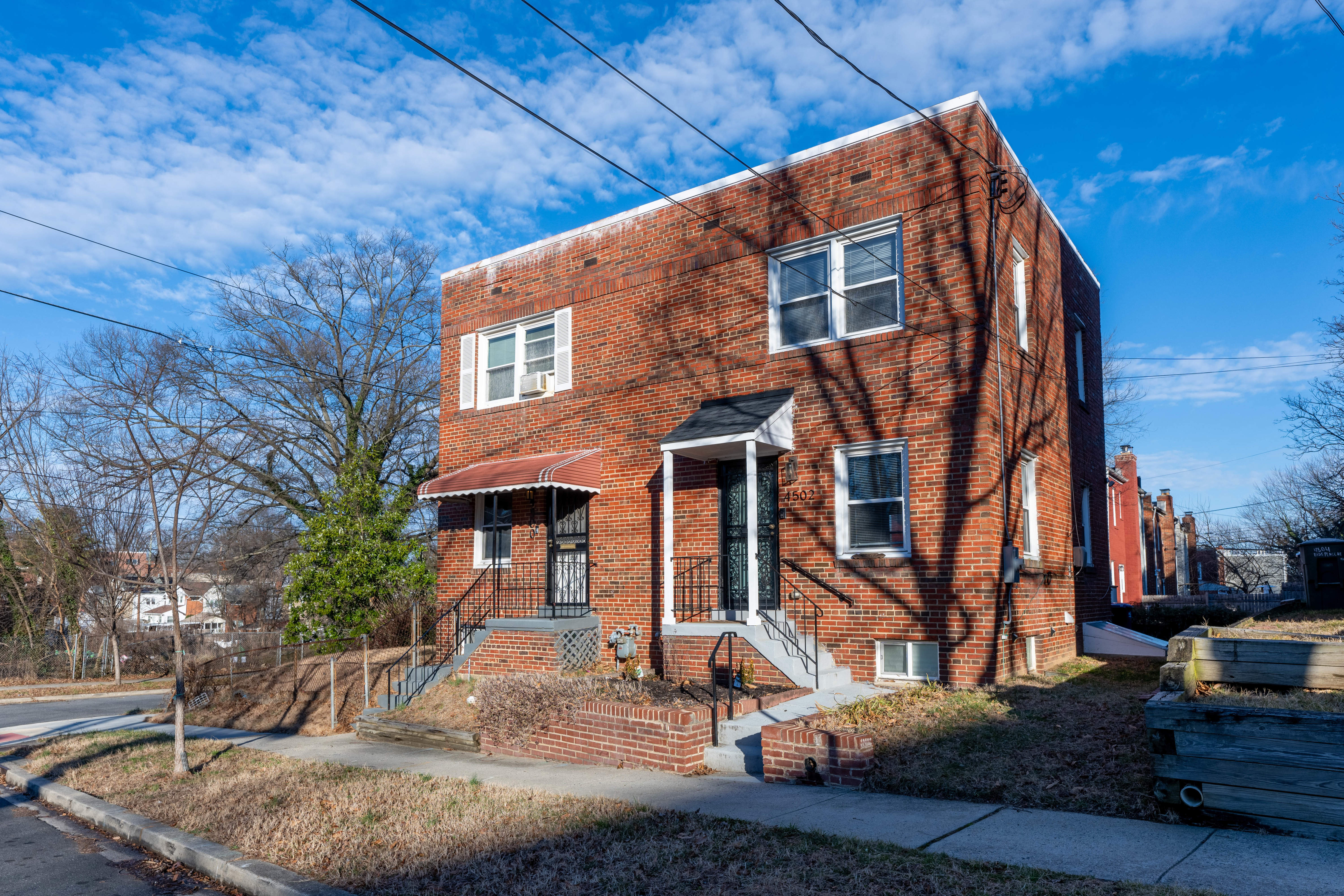 4502 Eads Place Northeast – photo 2