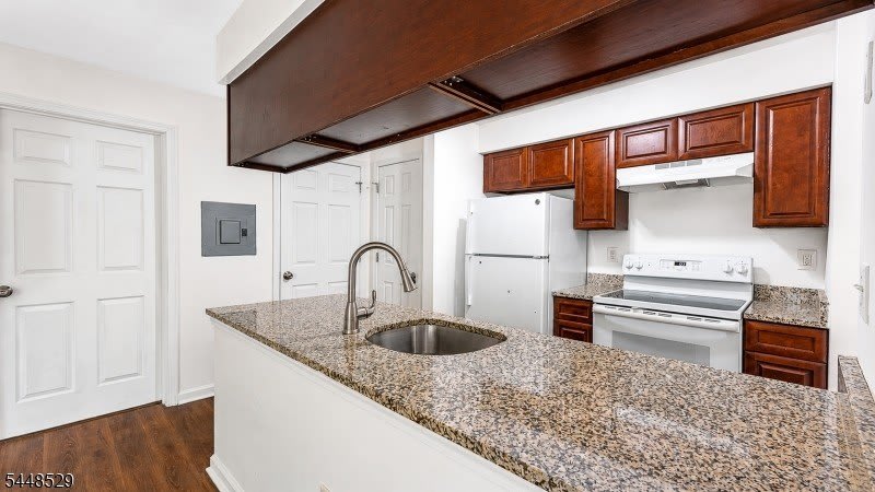 23 Norwich Pl – photo 1