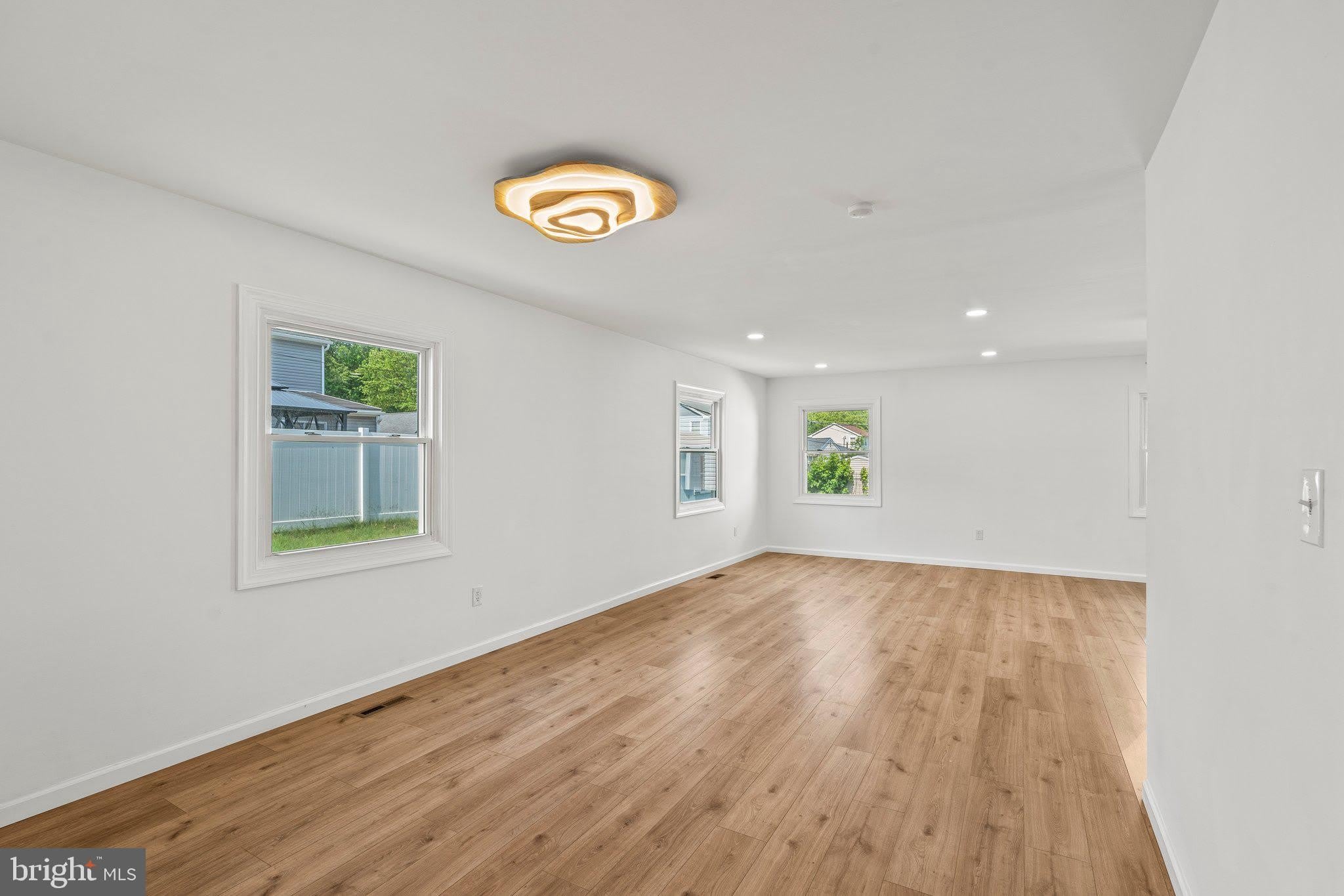 29 HINSDALE Lane – photo 5