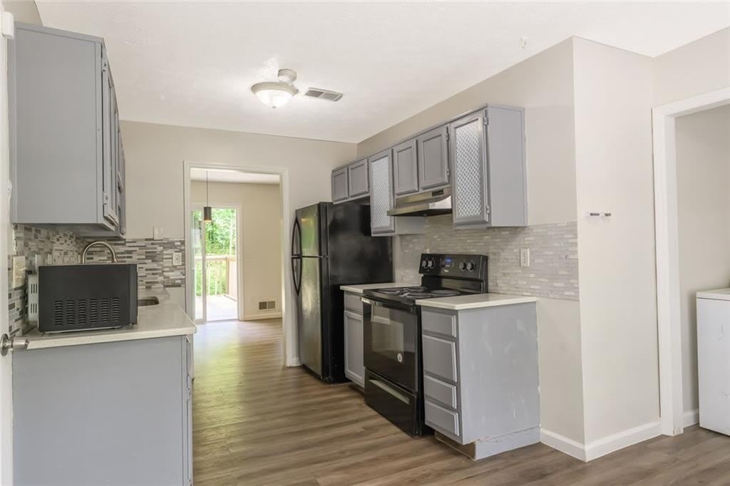 2100 Whitebluff Way NE – photo 3