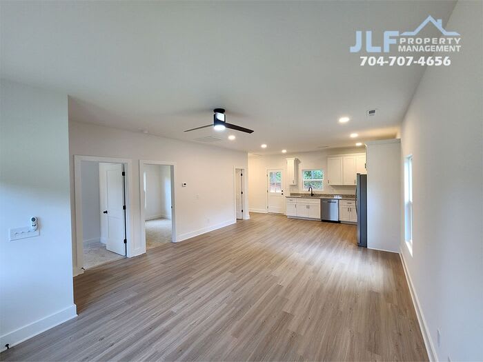 217 Carlie Street – photo 2