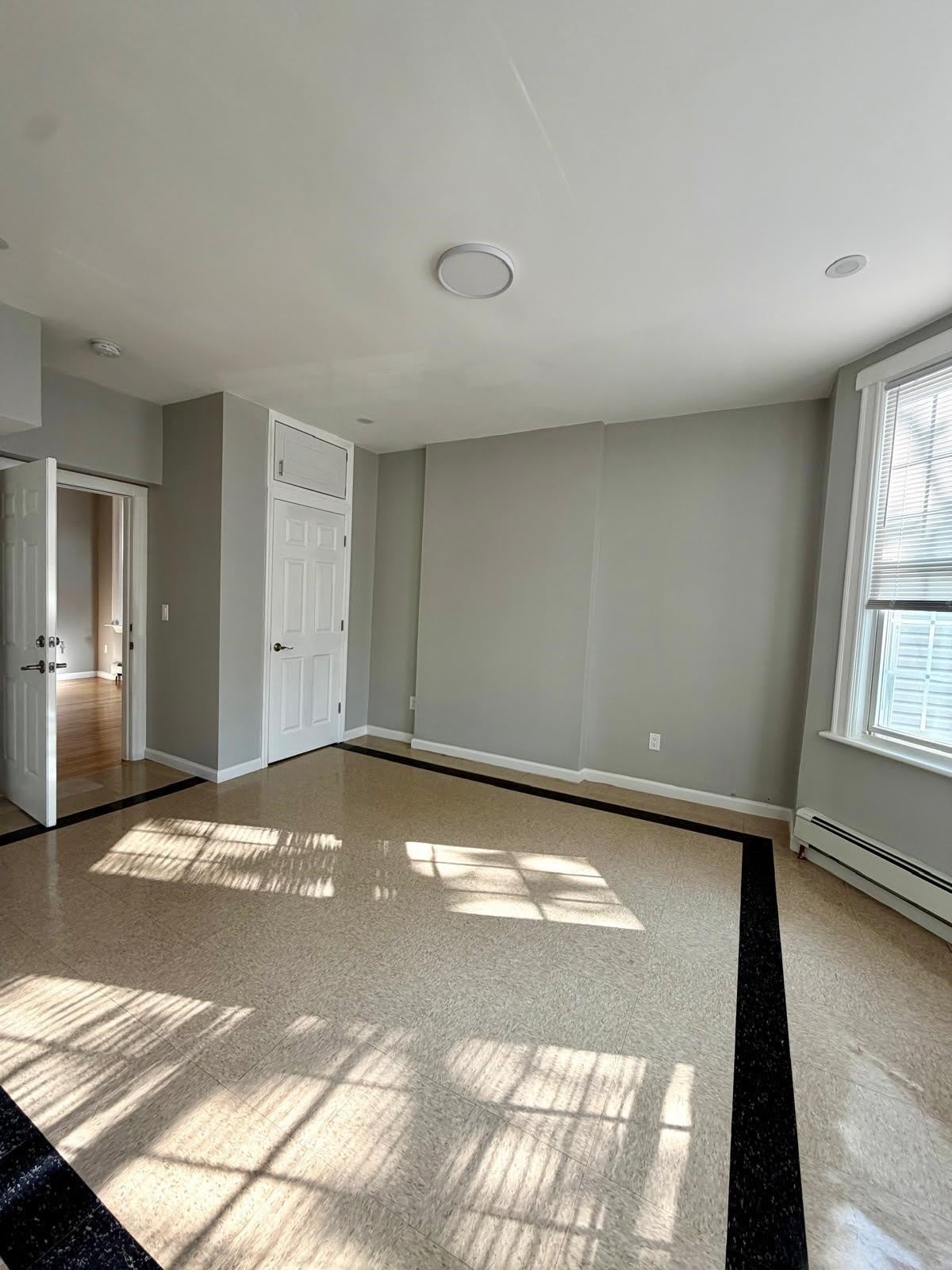 156 Clerk St – photo 4