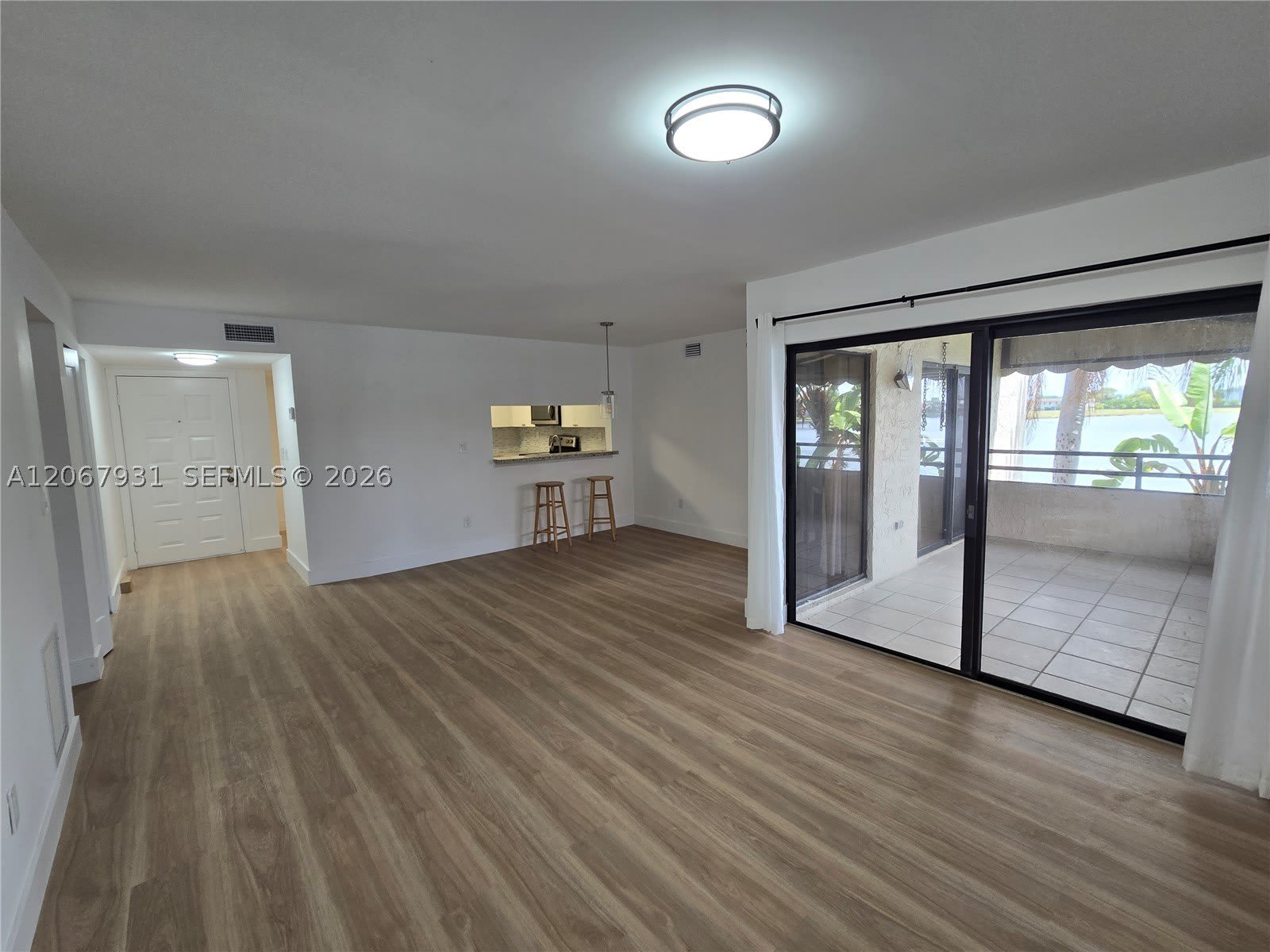 20145 NE 3rd Ct – photo 1