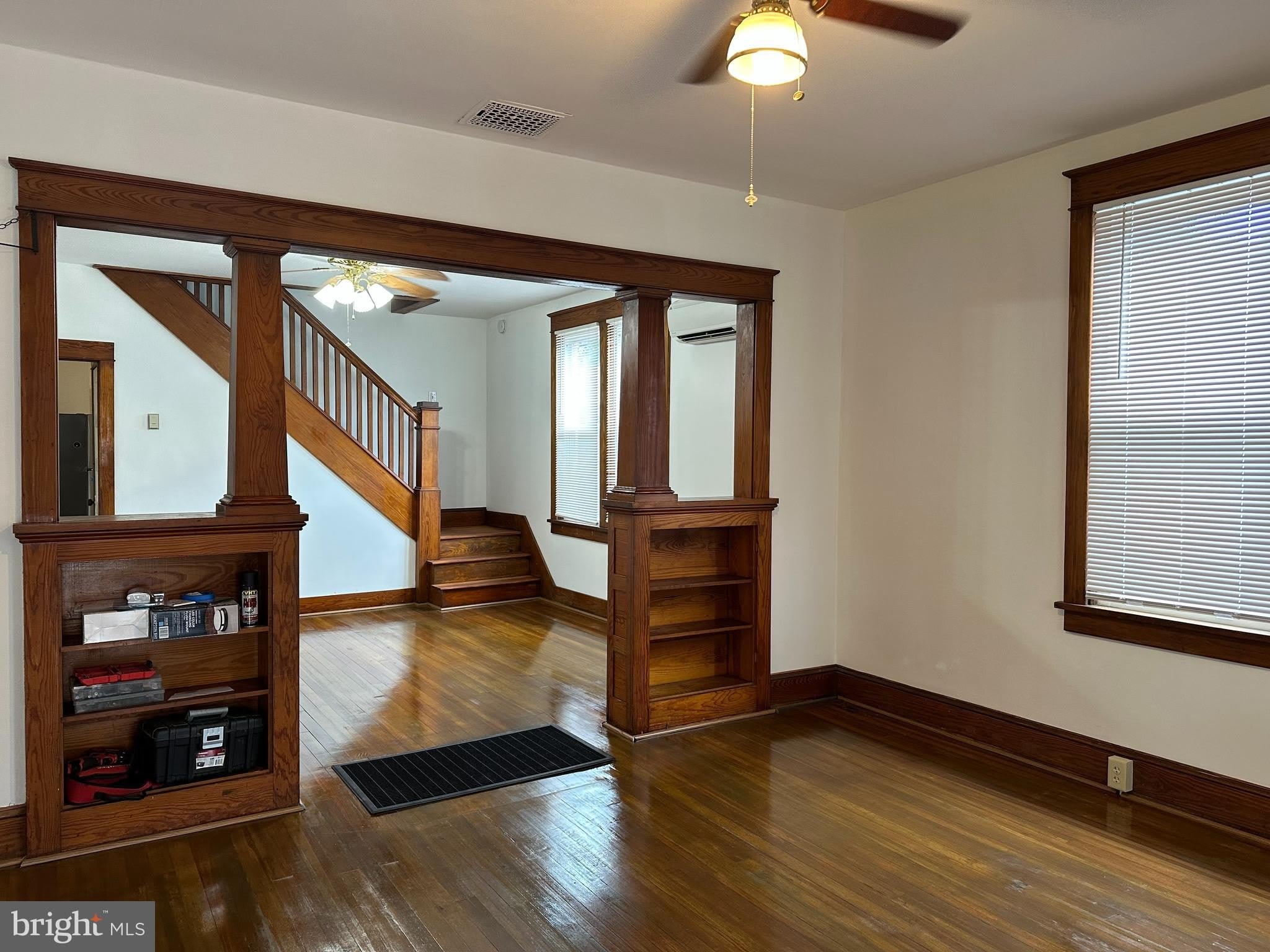 239 N STRATTON Street – photo 5