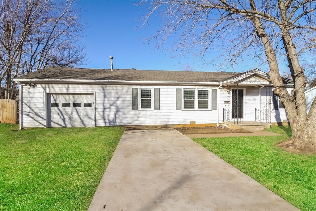 4205 SE 41st Street – photo 1