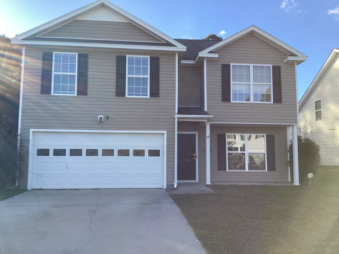 Outstanding Four Bedroom Home Approximately Ten Minutes Away from Ft. Jackson! – photo 1