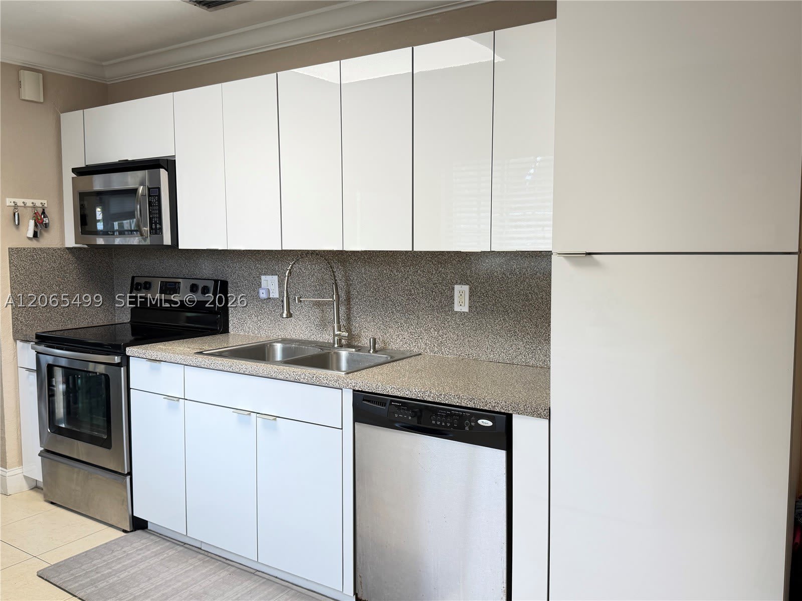 17040 NW 82nd Ave – photo 4