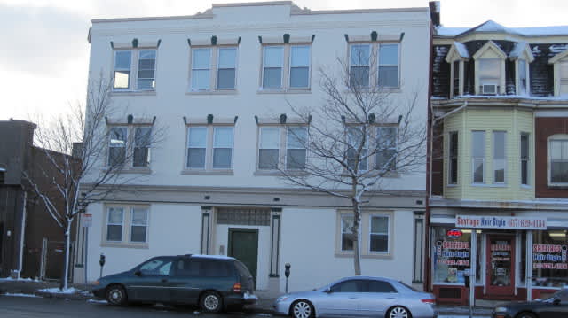 136 Broadway – photo 1