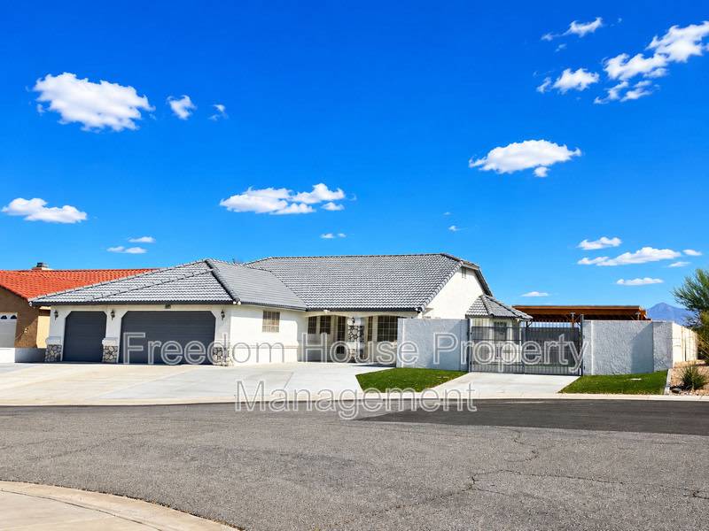 3630 East Vineyard Drive North – photo 1