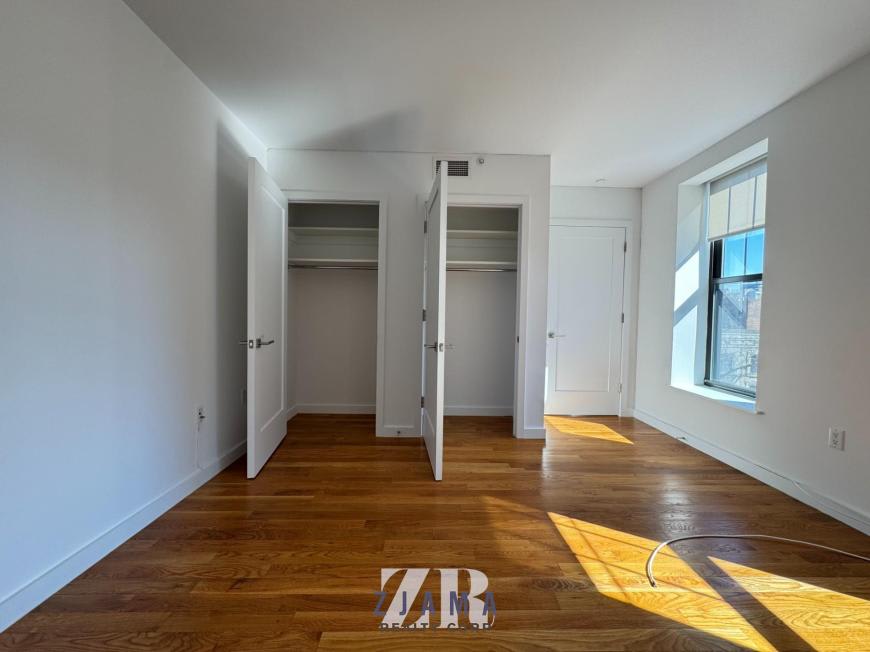 123 Parkside Avenue – photo 5