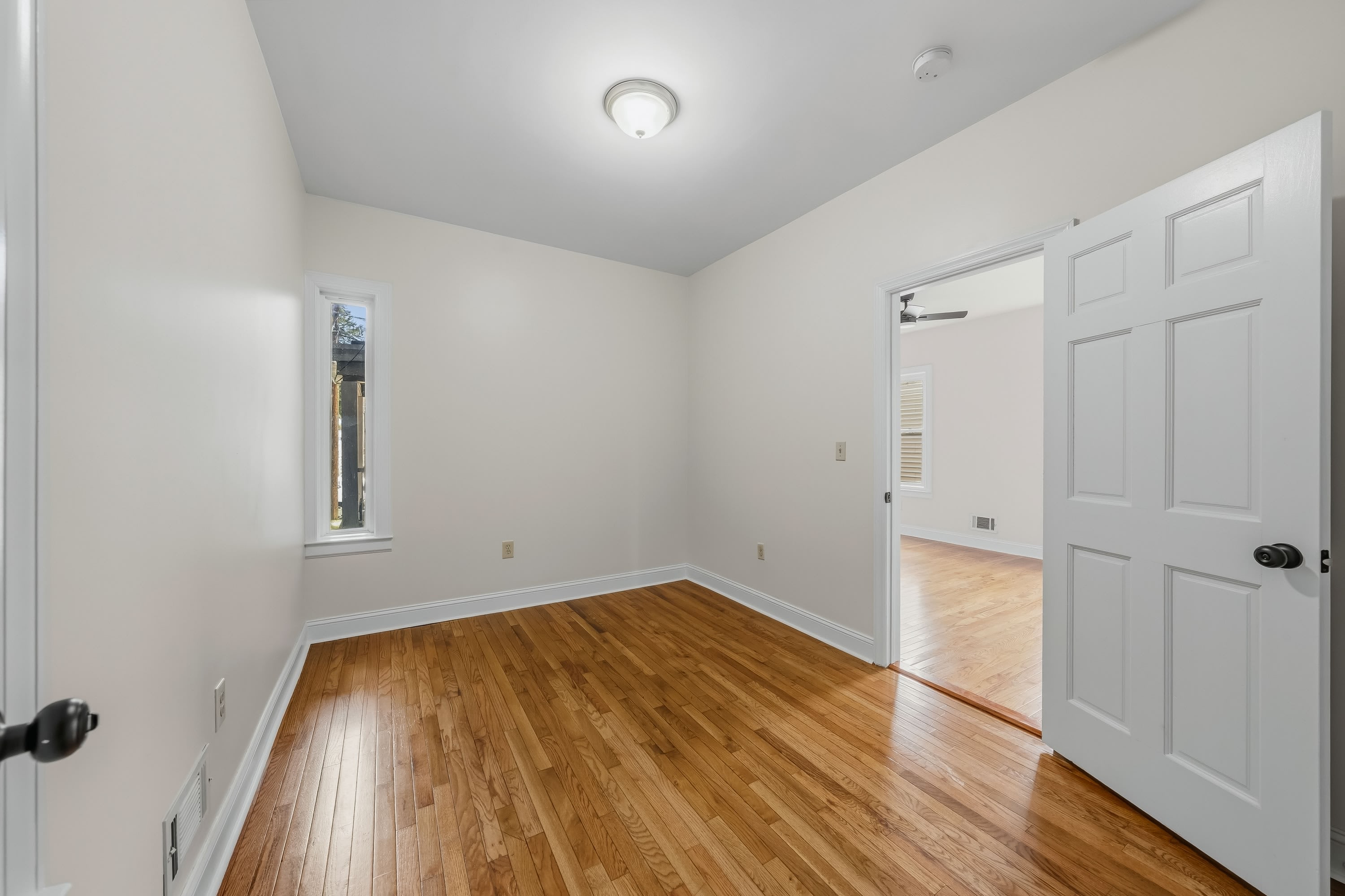 136-138 Elm Street – photo 4