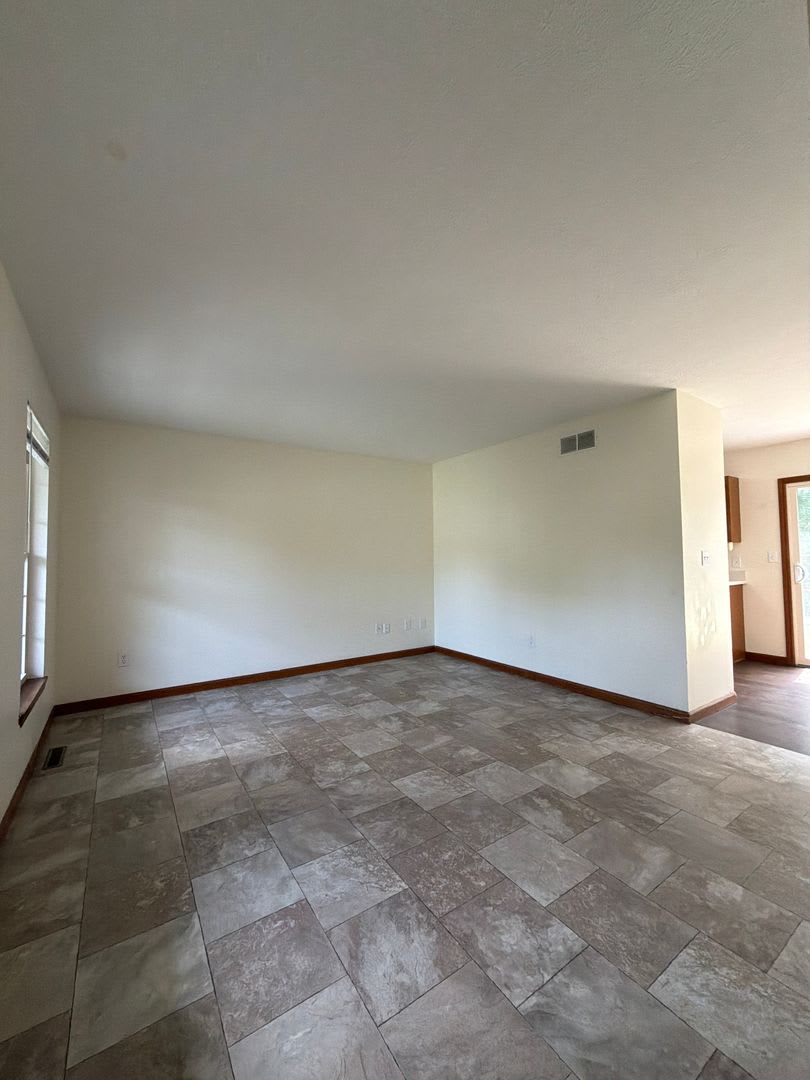 LIMITED TIME $500 OFF FIRST MONTH RENT – photo 4