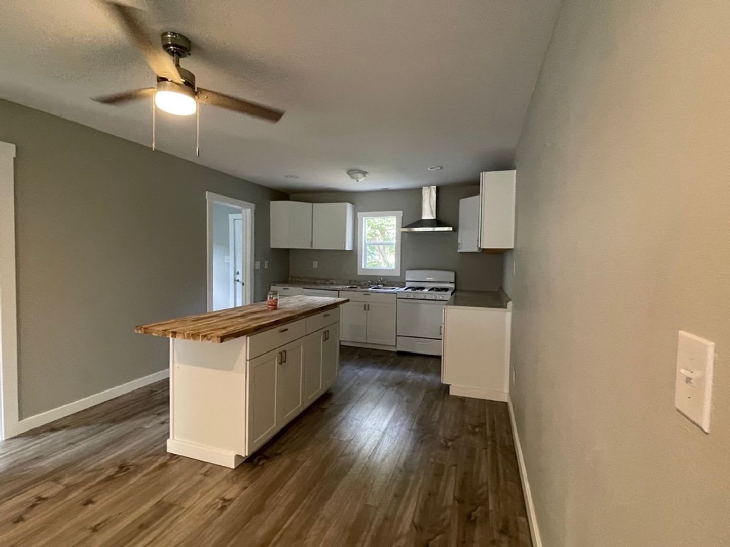 Beautiful 3 bedroom home available! – photo 5