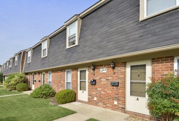 Oak Hill Townhomes – photo 2