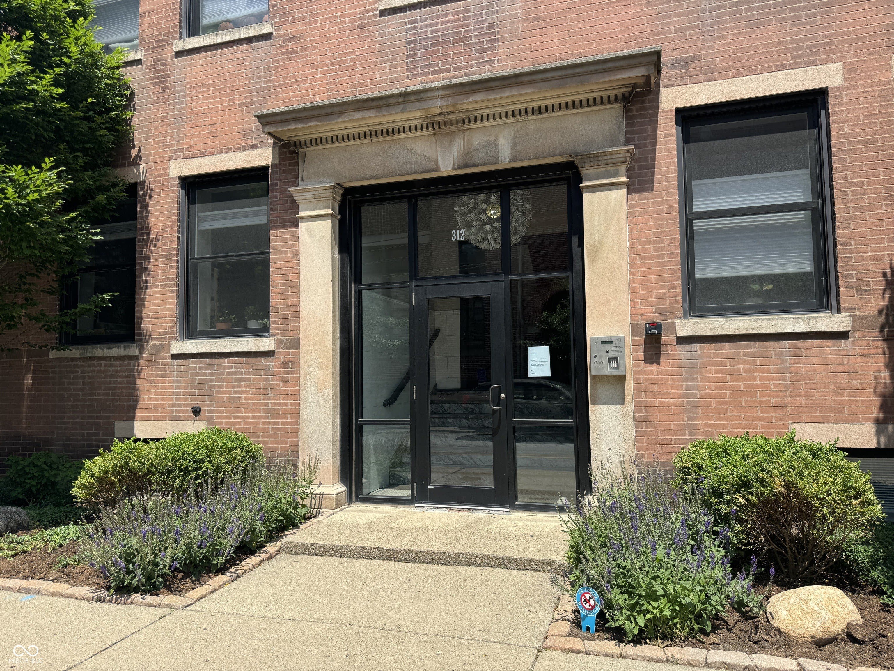 312 E 13th Street – photo 3