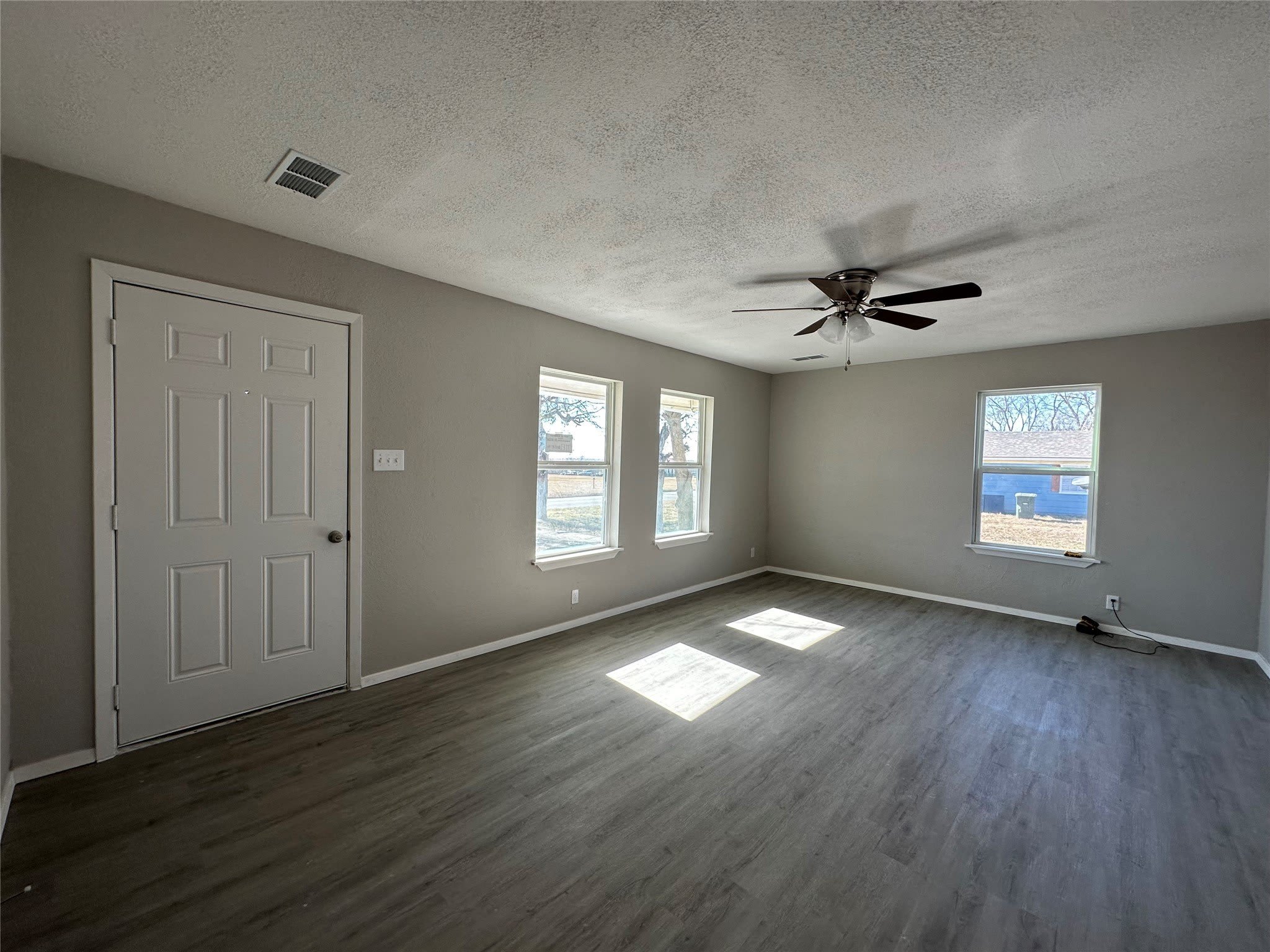 717 E Lamberth Road – photo 3