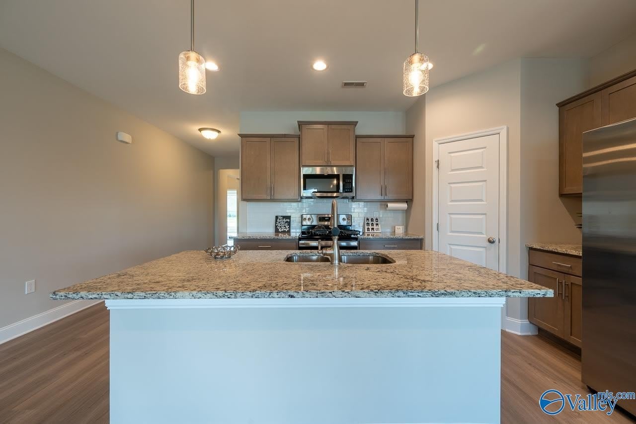 106 Elaina Grey Court – photo 4