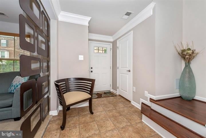 9162 LANDON HOUSE Lane – photo 2