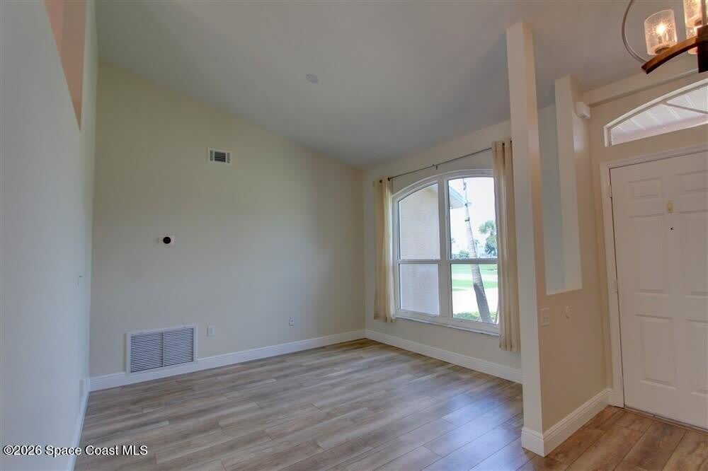 1899 Crane Creek Boulevard – photo 4