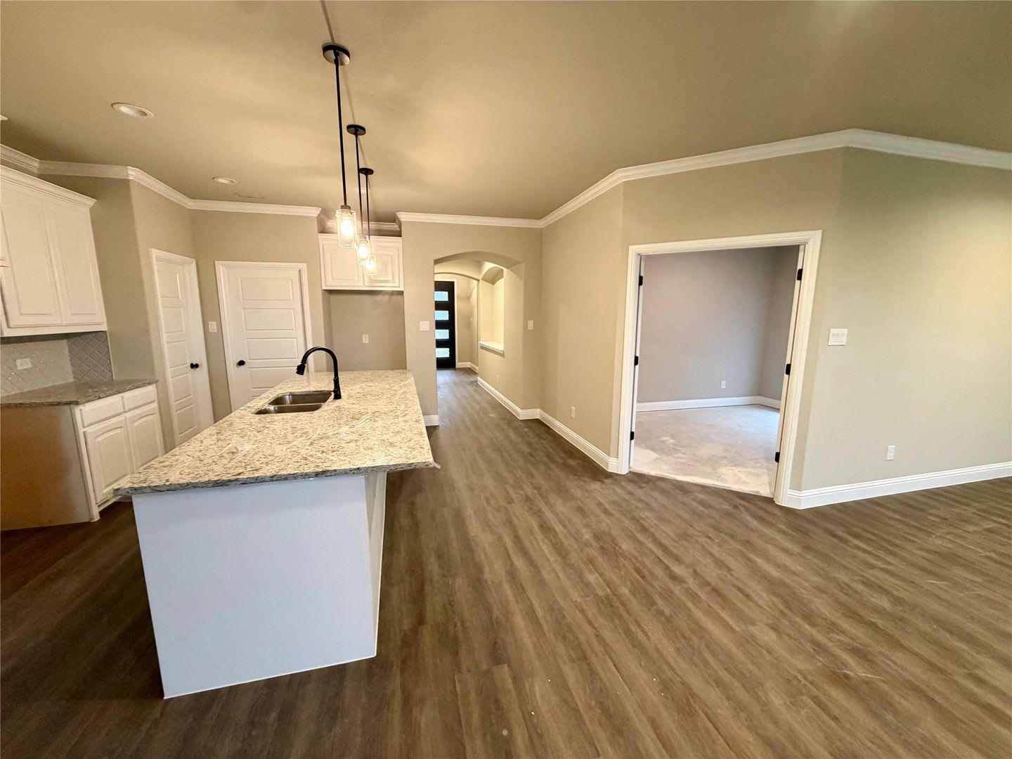 1045 Nighthawk Tr, Alvarado 76009 – photo 5