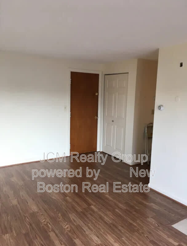 540 Chestnut St – photo 3