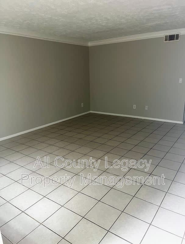 2942 Spruce Circle – photo 3