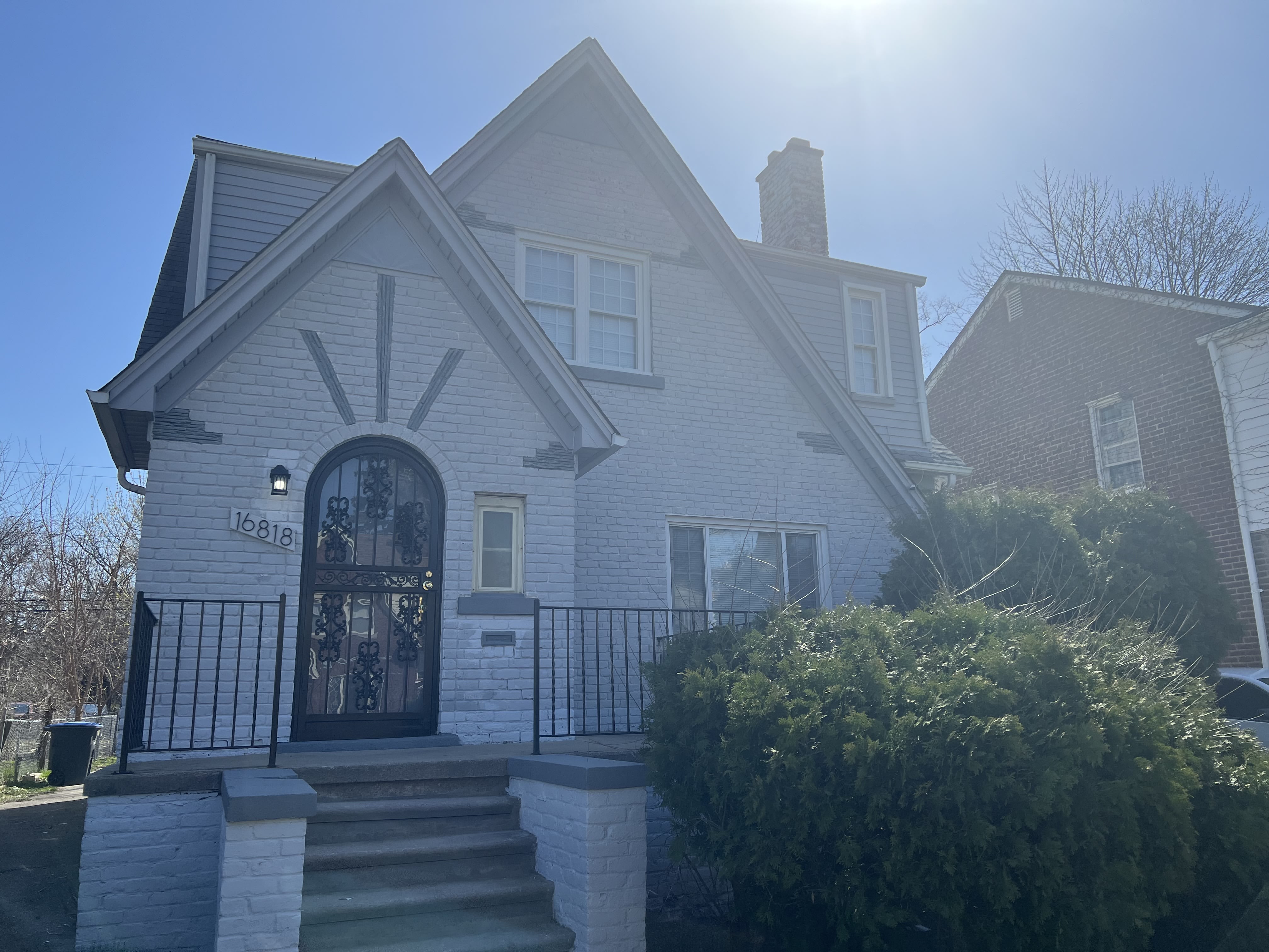 16818 Vaughan St – photo 1