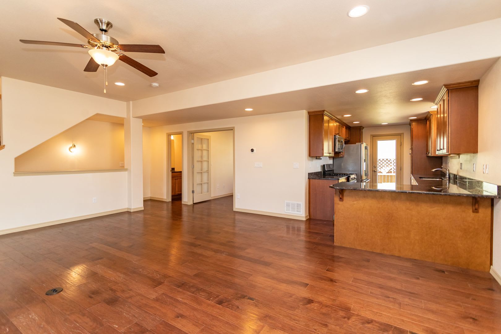 Mountain Shadows Gated Townhome with Mountain & Open Space Views!! – photo 2